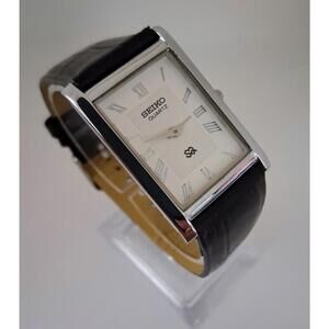 ⭐ Men's Vintage Seiko Slim Leather Watch RARE